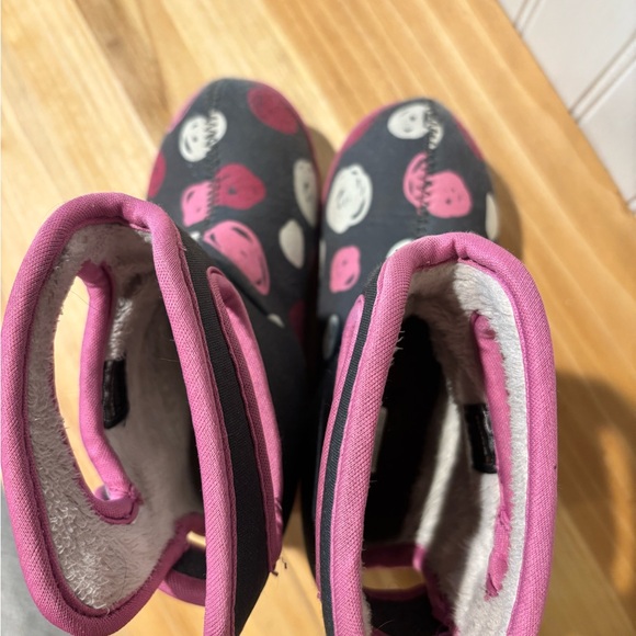 Bogs Boots - Picture 6 of 7